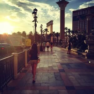 Meet your Posher, Hang